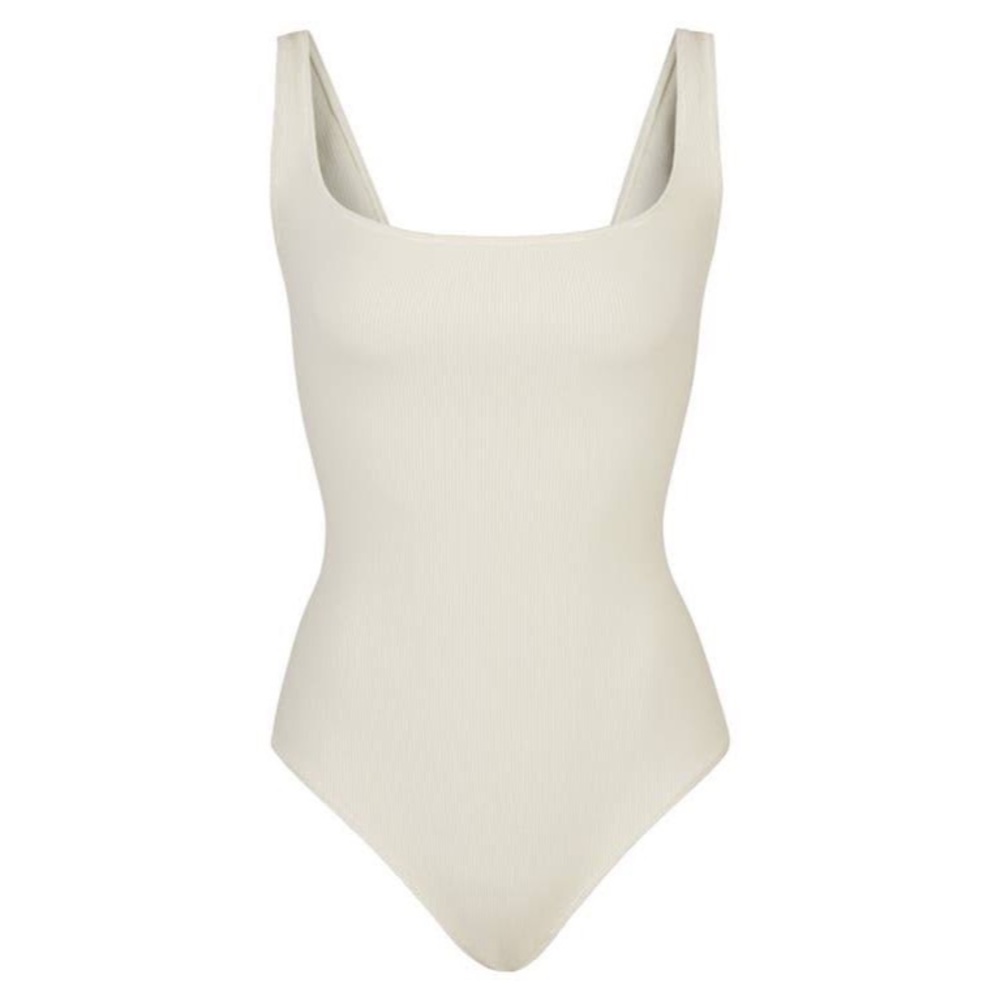 SKIMS Ribbed Tank Top Body Suit (bone)